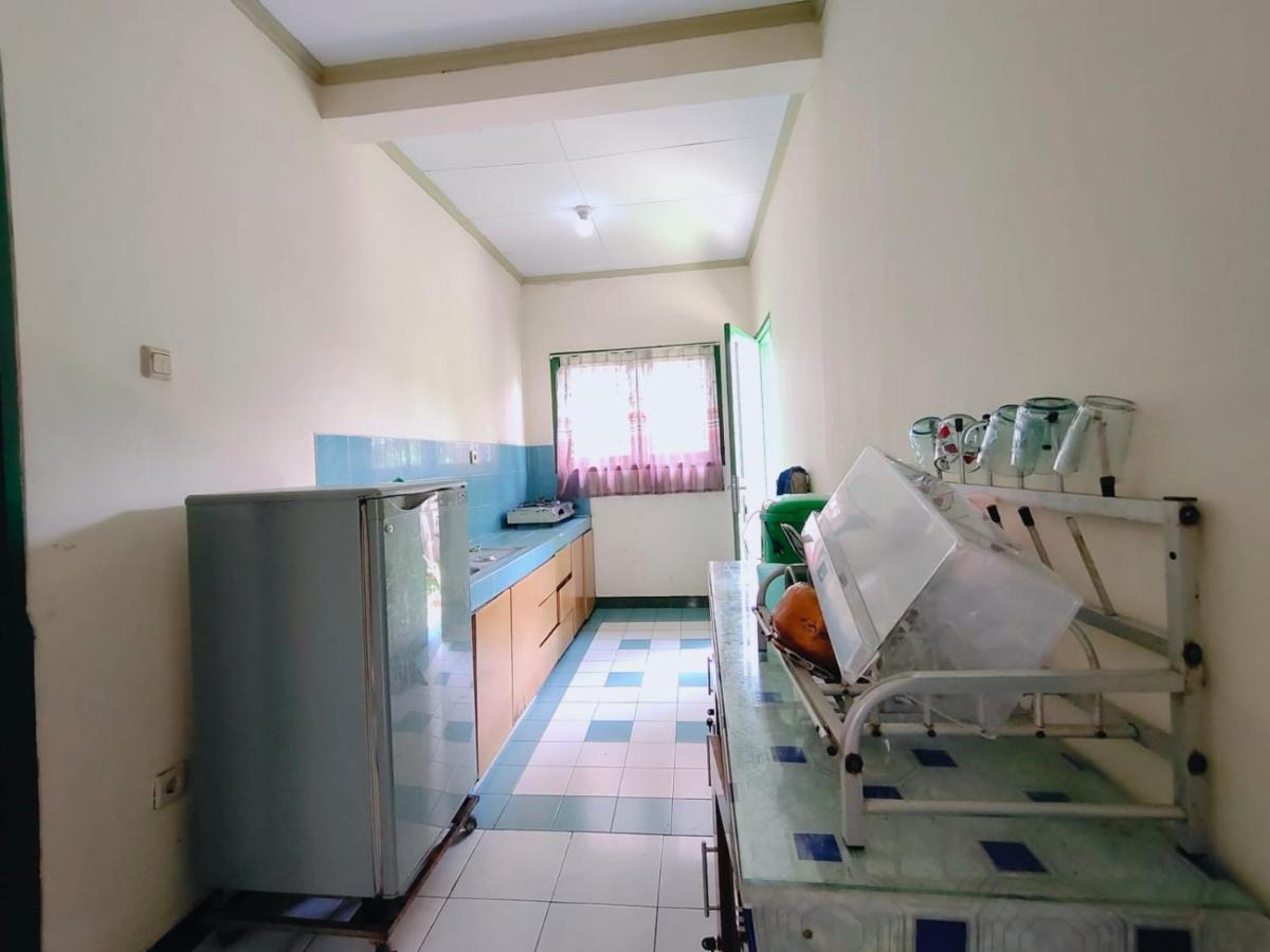Villa Semesta Cikundul ภายนอก รูปภาพ